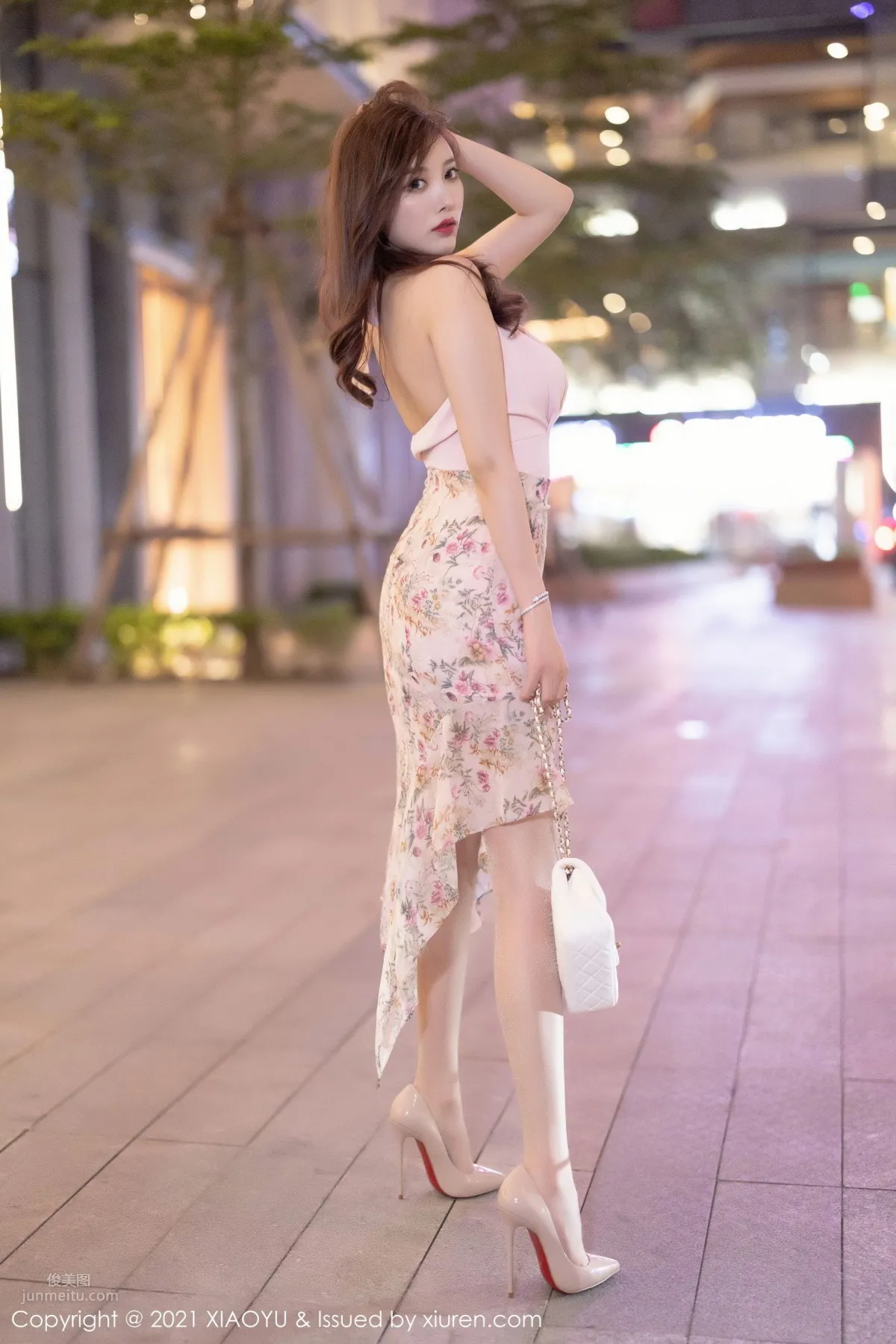 Yang Chenchen: XIAOYU Vol. 572 photo 11