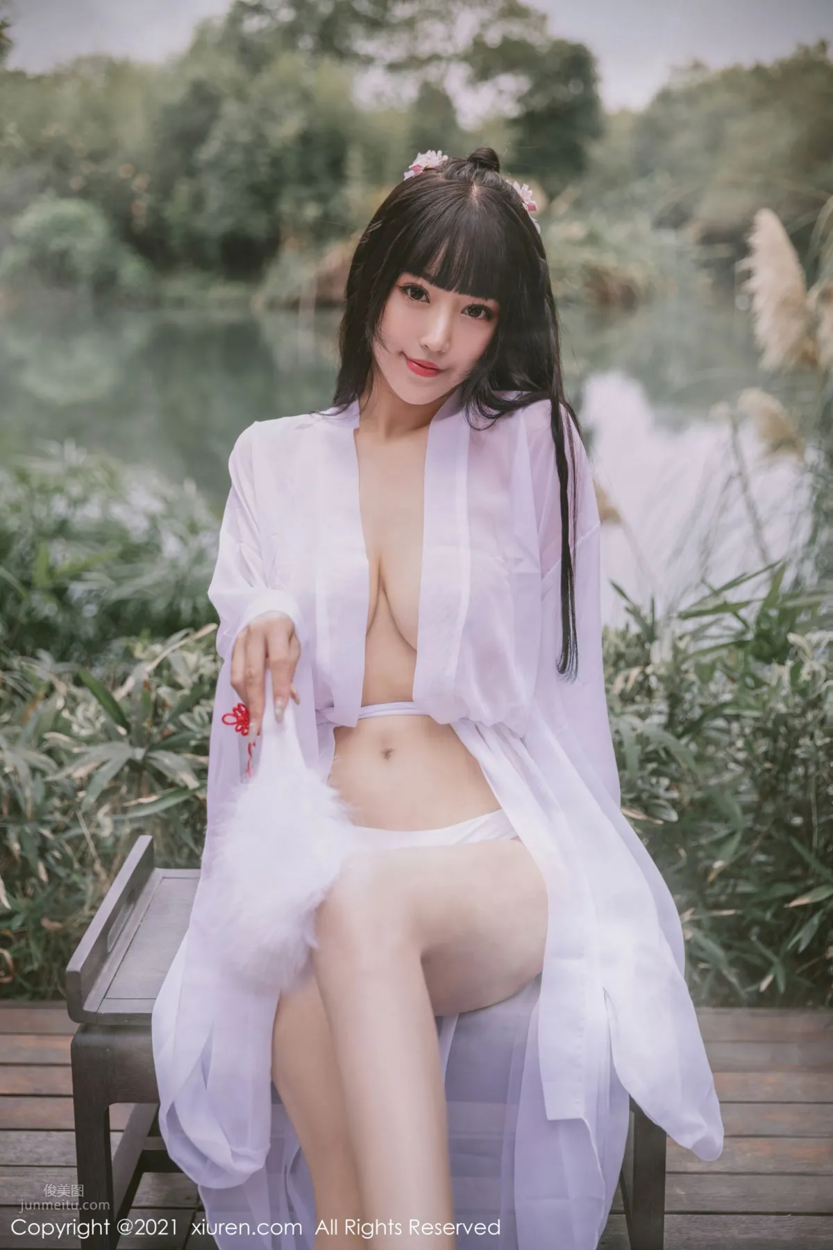 Pure and Charming Zhu Ke'er, Sheer Fabric Ancient Style Outdoor Shoot Series photo 34