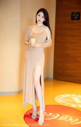 Zhou Muxi: XiuRen baby