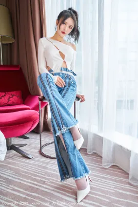 明豔動人Emily尹菲 獨特魅力的牛仔褲