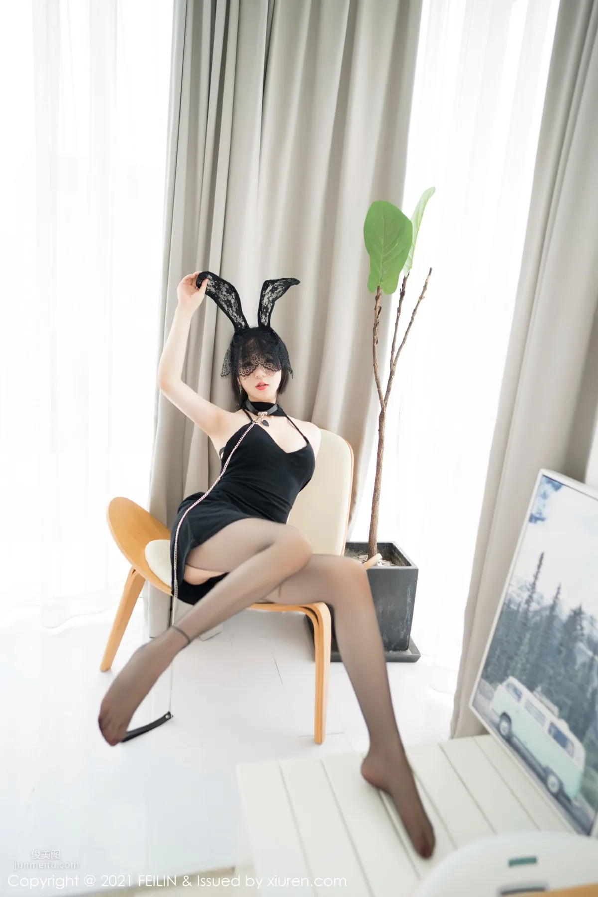 兔女郎龍女寶寶 潔白動人的吊裙 19