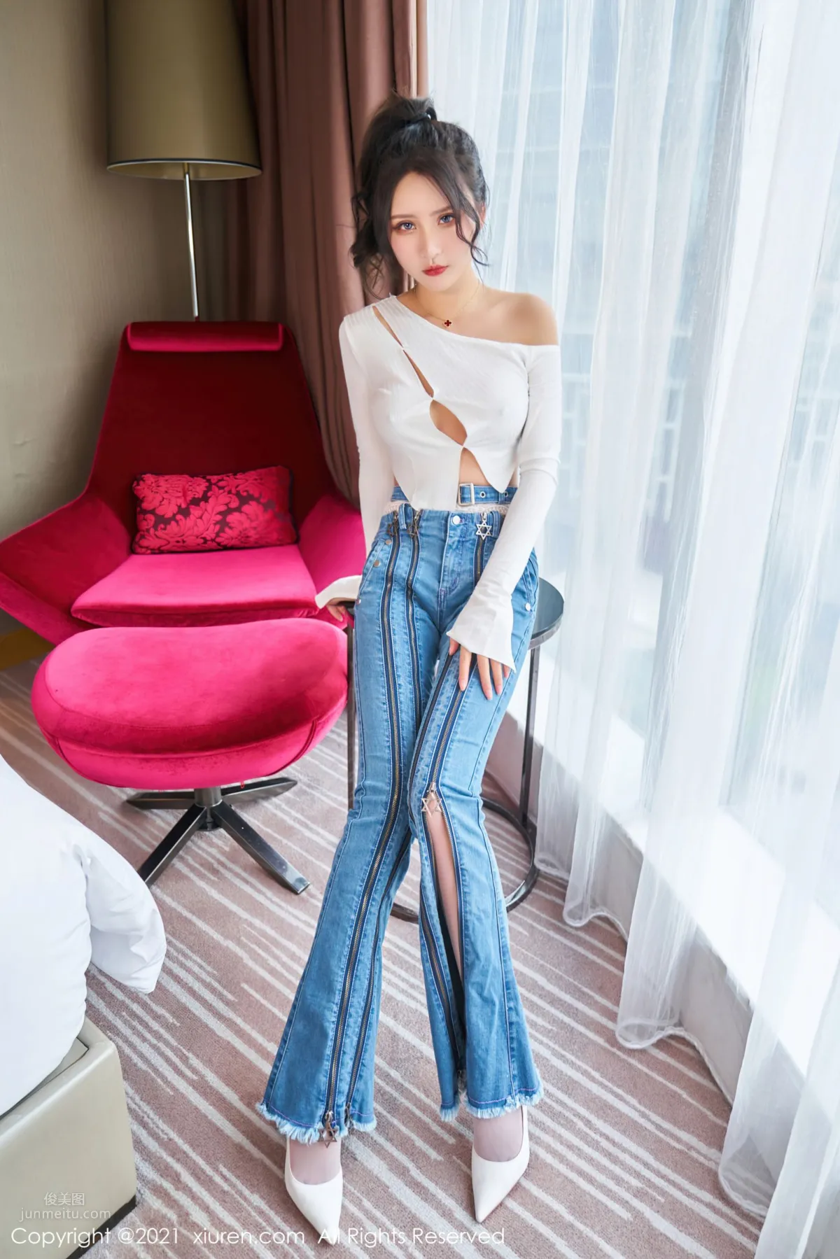 Bright and Charming Emily Yin Fei, Unique Charm of Jeans photo 4