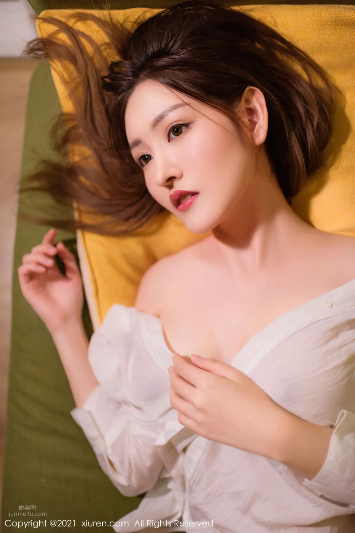Otaku Goddess Shen Mengyao Lazily Lying on the Sofa photo 25