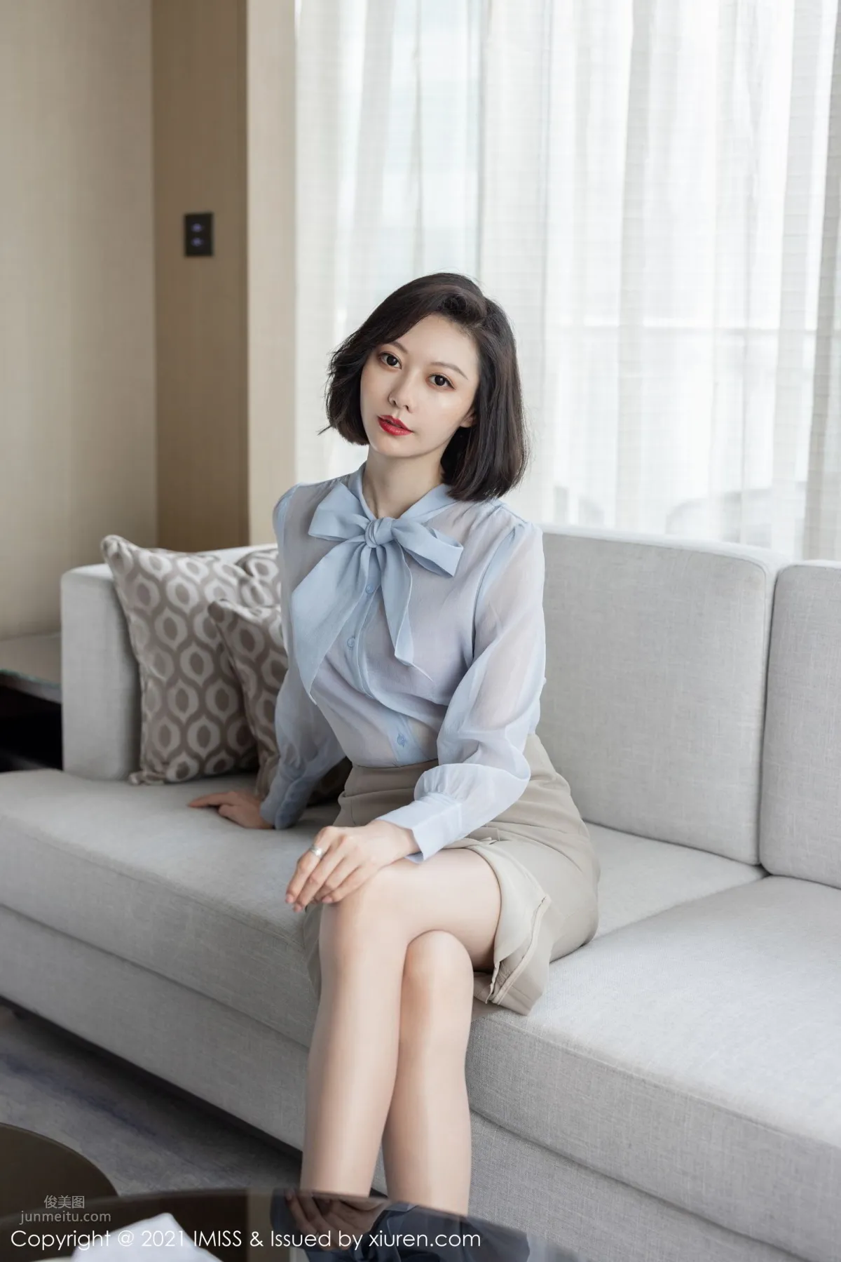 气质美女艺轩 暖色调的氛围_2