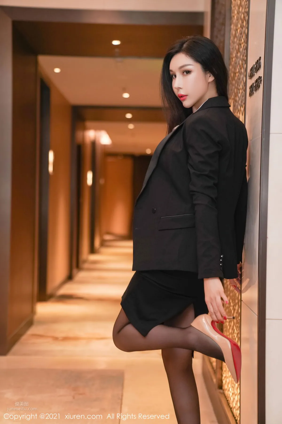 Workplace Manager Tian Bingbing, Exquisite Lingerie Shows Charm photo 15