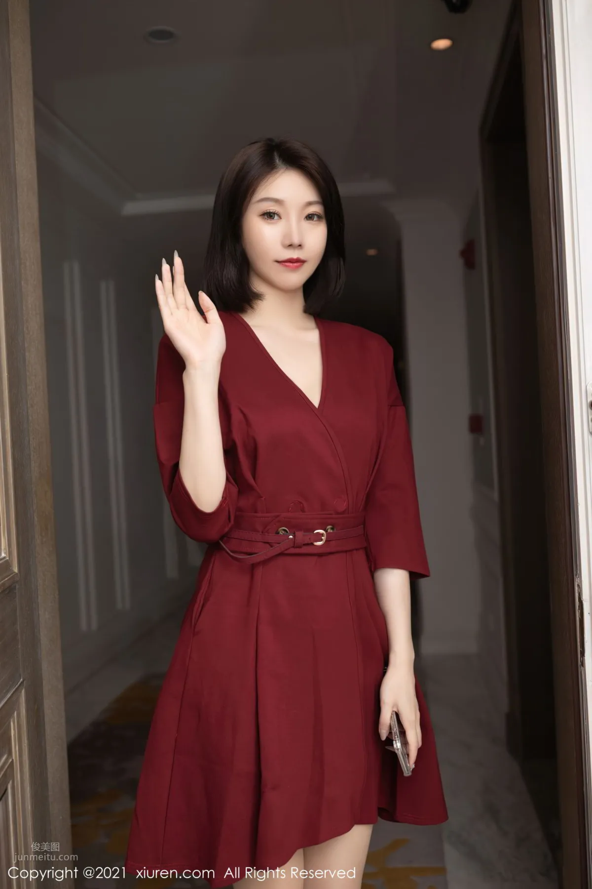 Red Dress Goddess Anran Maleah, the Aura of a Wife Comes Naturally photo 17