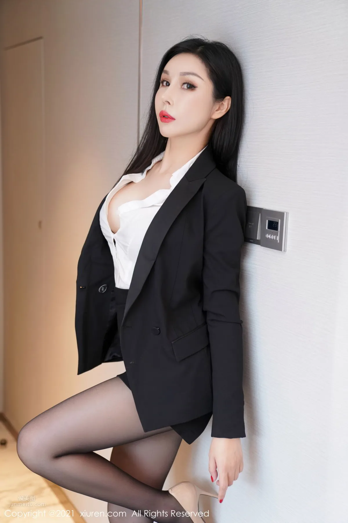 Workplace Manager Tian Bingbing, Exquisite Lingerie Shows Charm photo 25