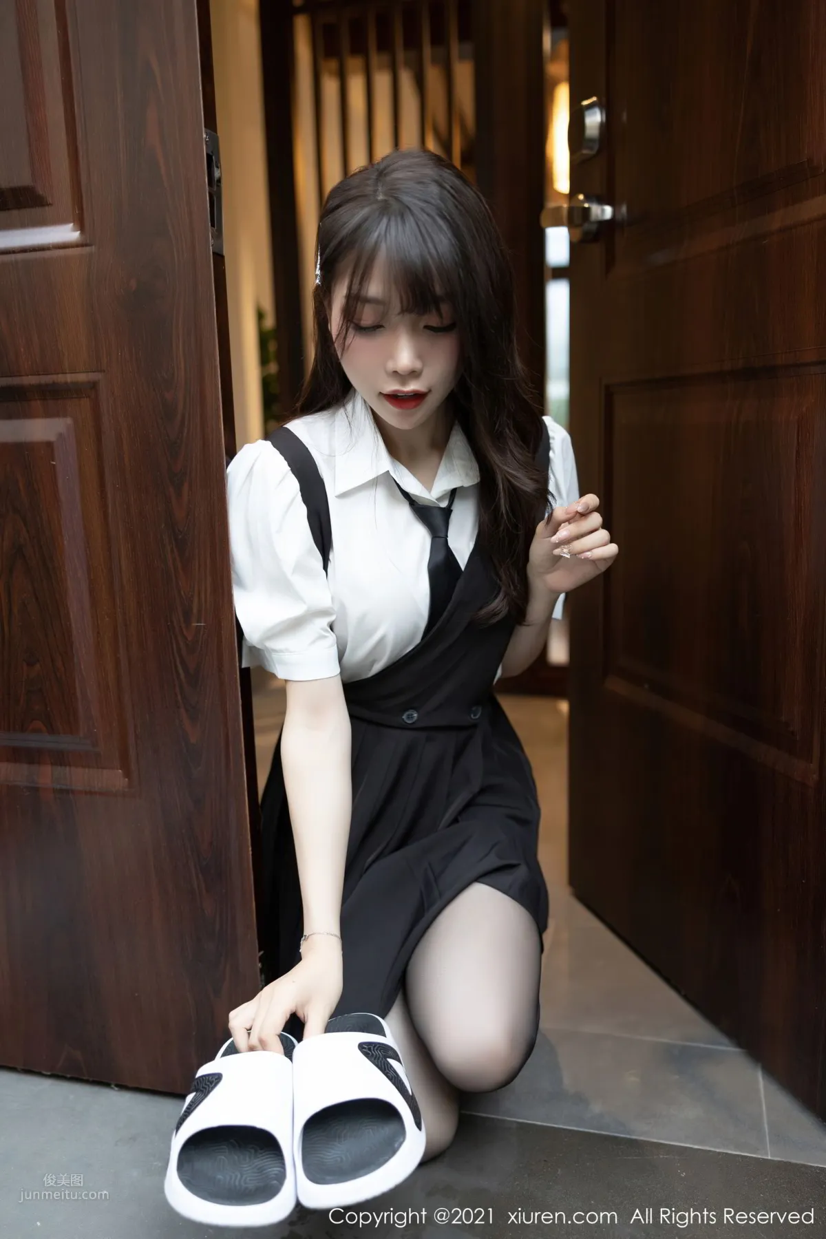 Exclusive Maid Zhizhi Booty, Playful and Lovable with Infinite Charm photo 4