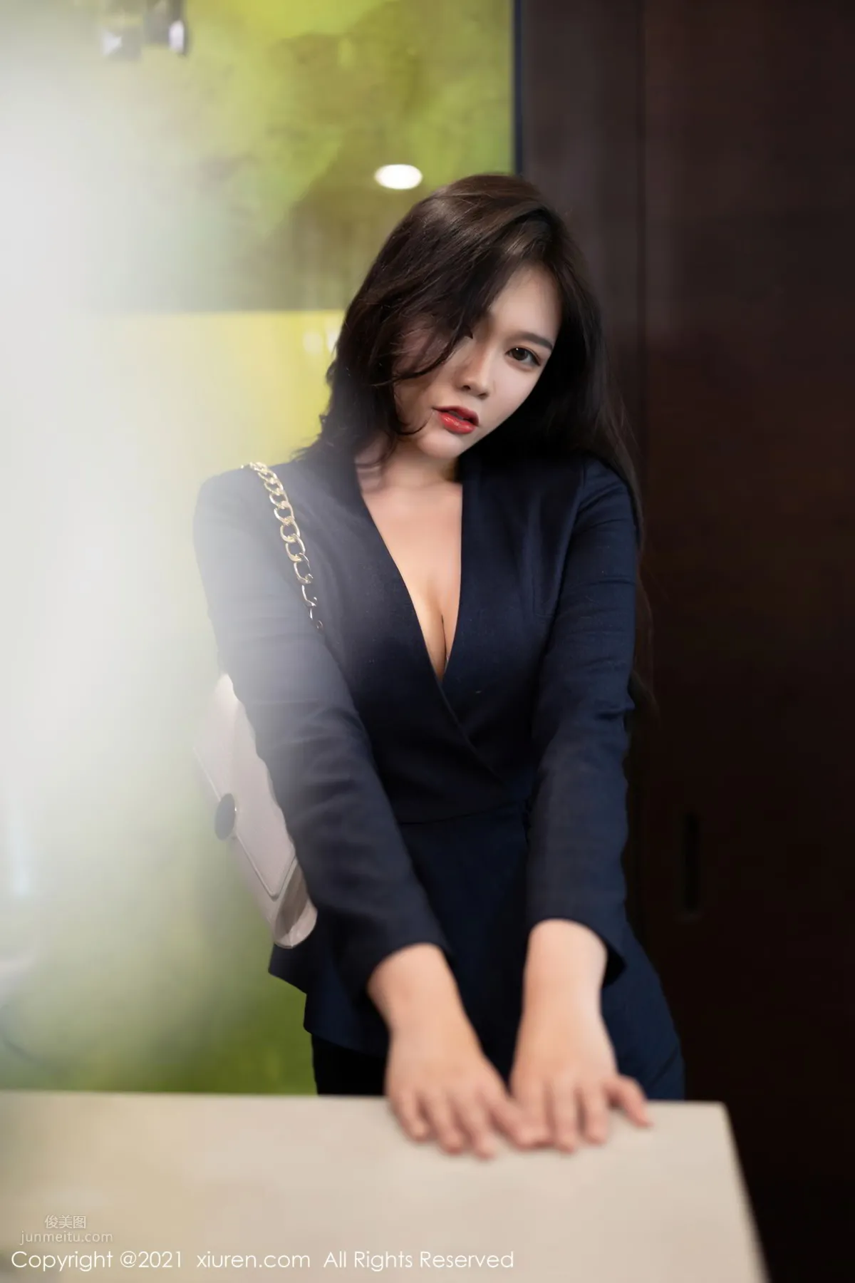 Cold Beauty Nabi, Elegant and Straightforward Professional Wear photo 8