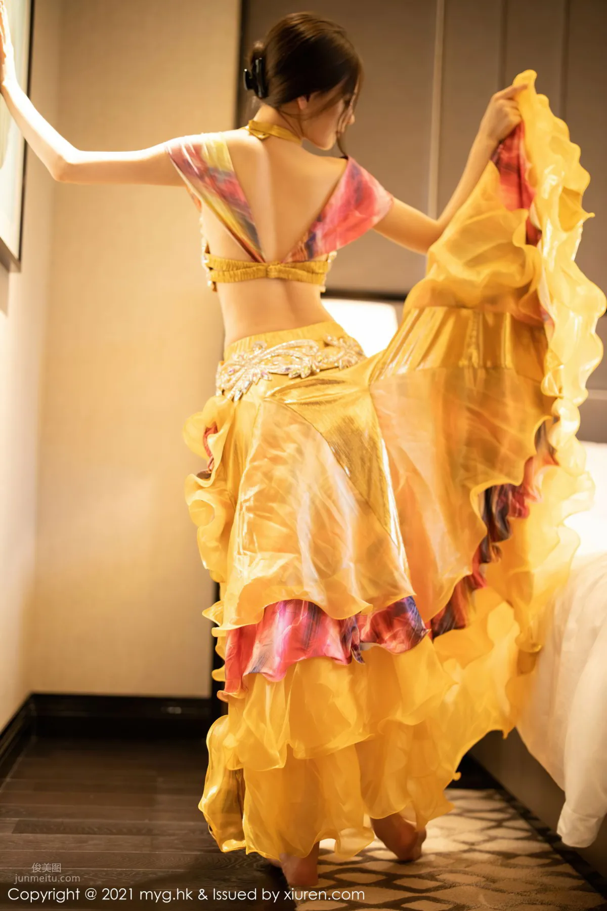 宅男女神小夕juju 泰式服飾美輪美奂 18
