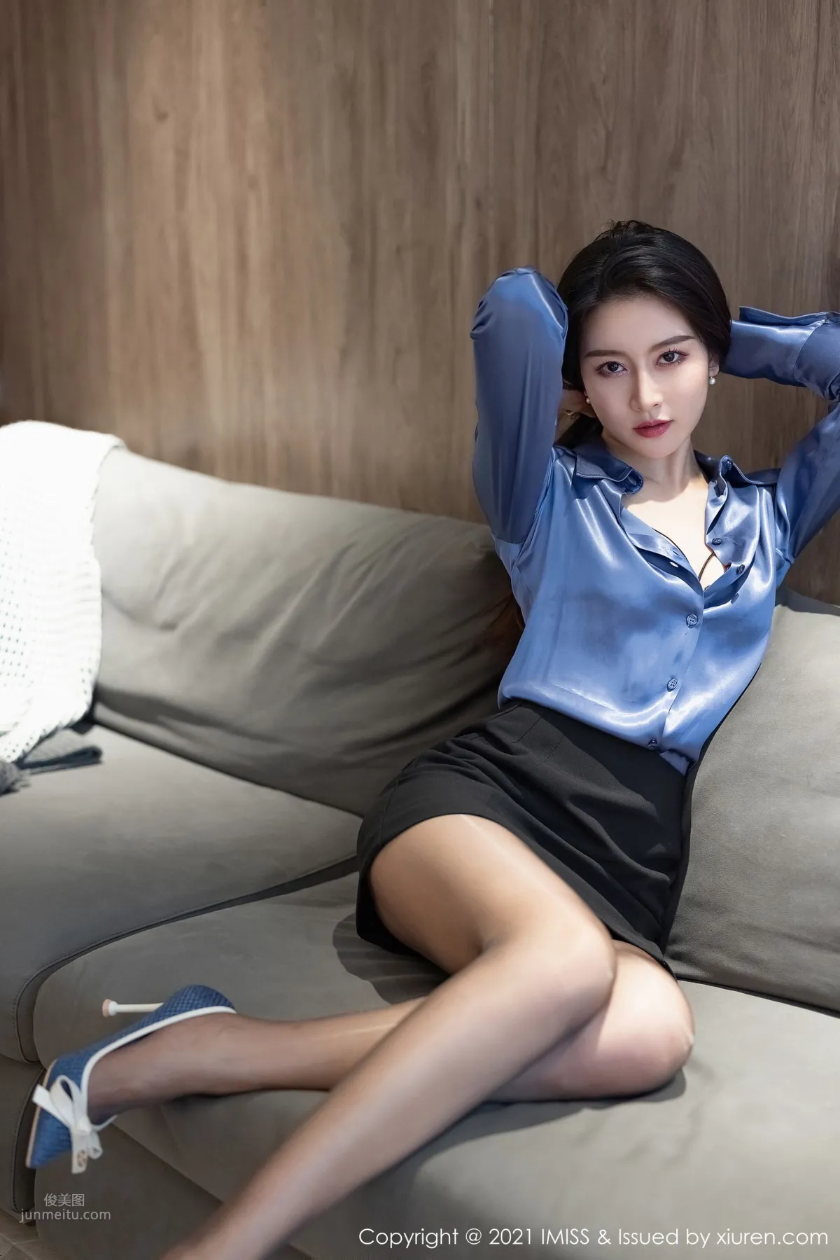 氣質美女Vanessa 華麗典雅的職場OL 21
