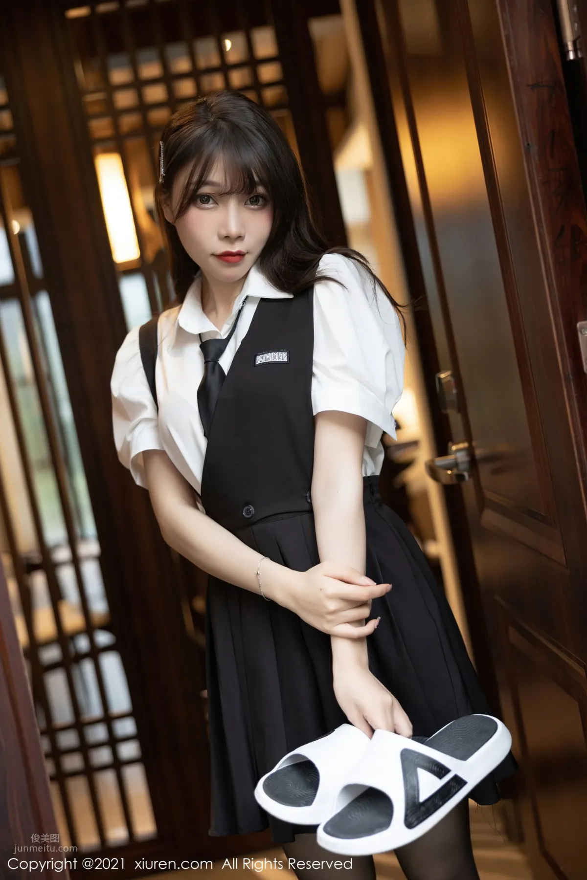 Exclusive Maid Zhizhi Booty, Playful and Lovable with Infinite Charm photo 3
