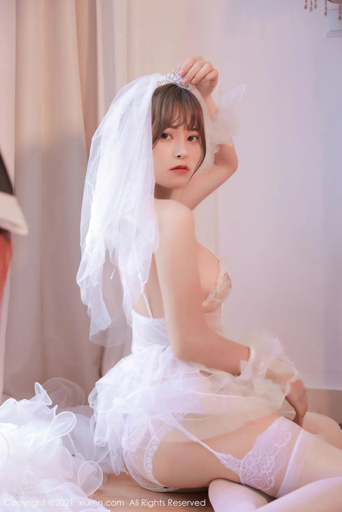 欧派模特奈沐子 唯美动人白色婚纱_26