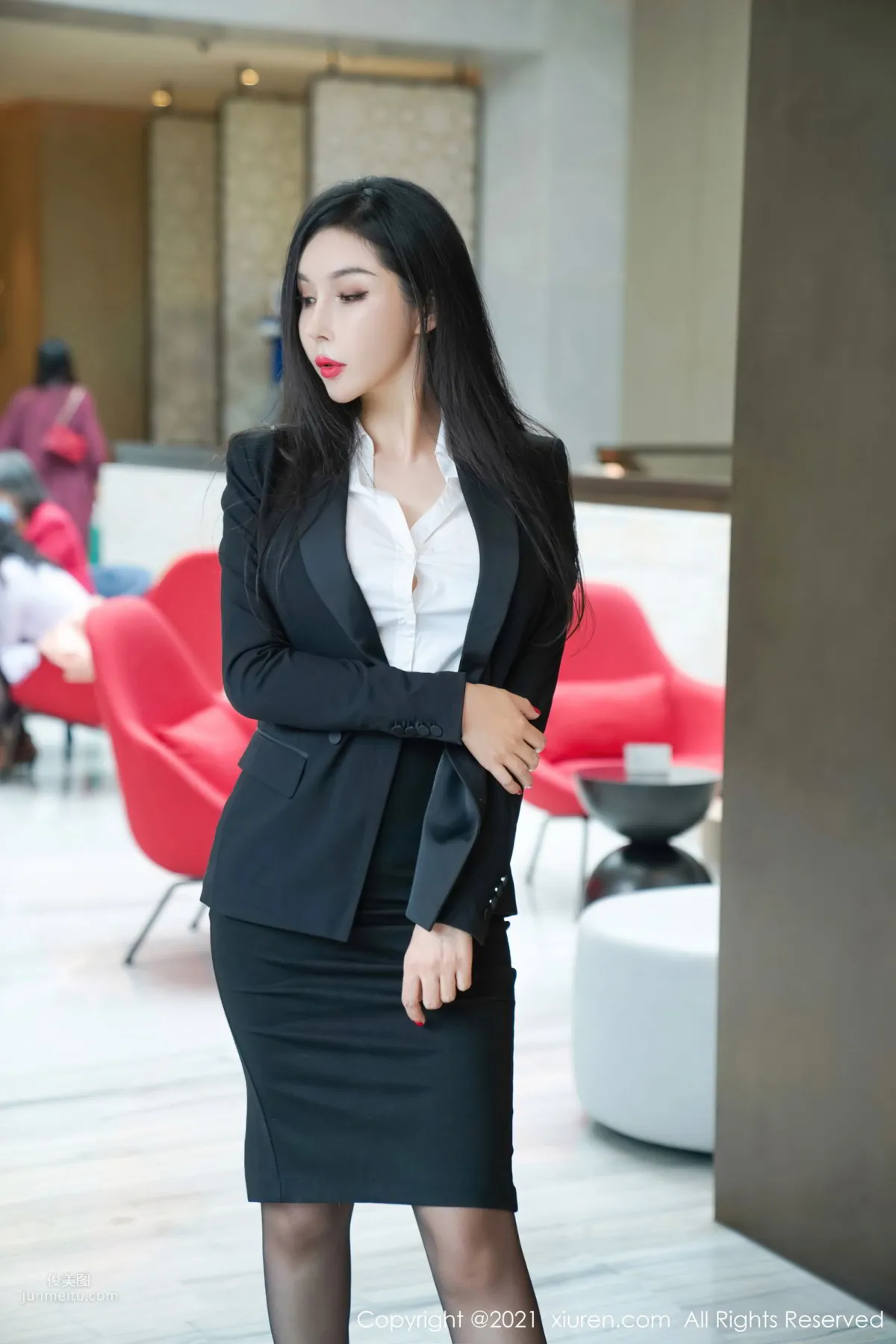 Workplace Manager Tian Bingbing, Exquisite Lingerie Shows Charm photo 5