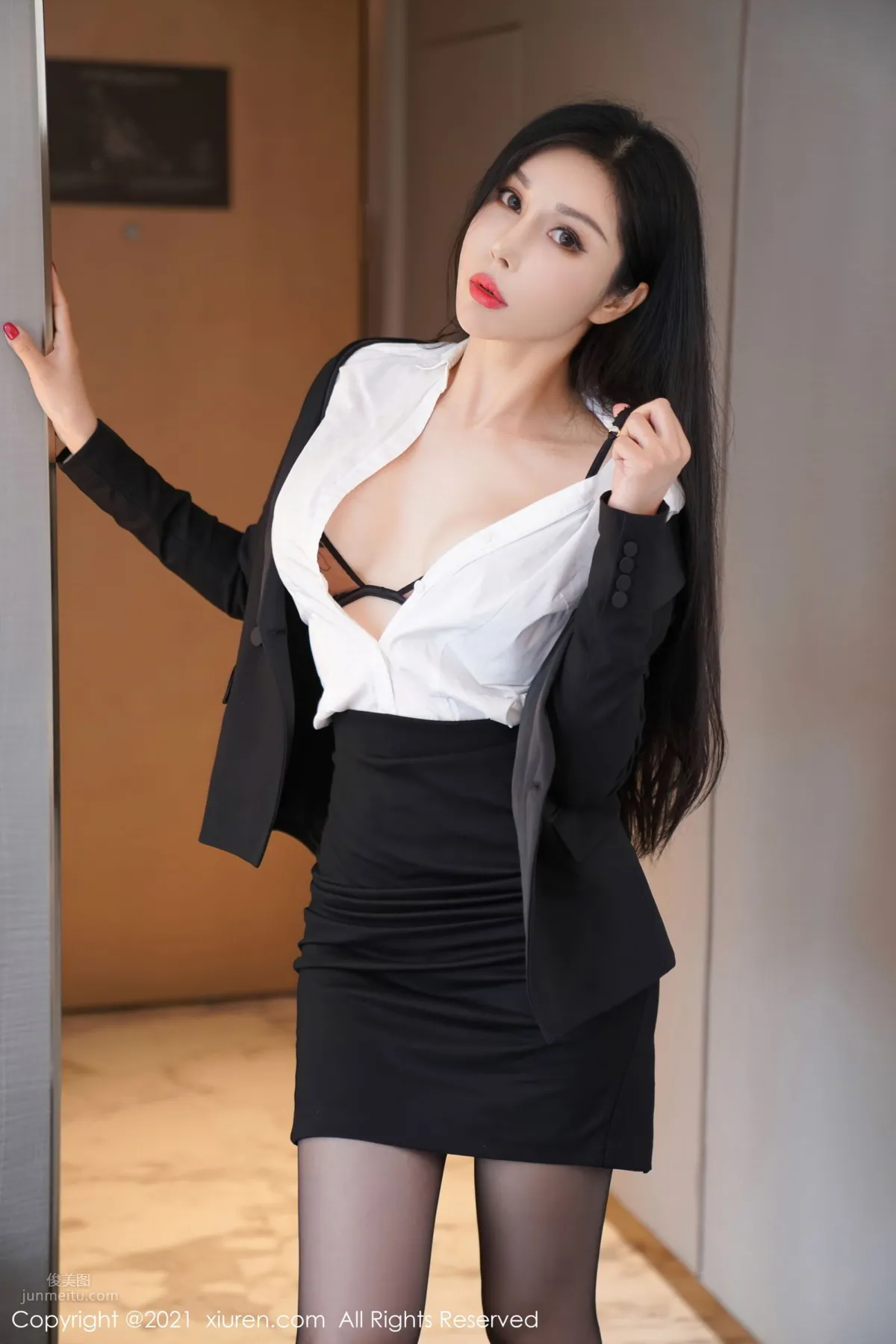 Workplace Manager Tian Bingbing, Exquisite Lingerie Shows Charm photo 28