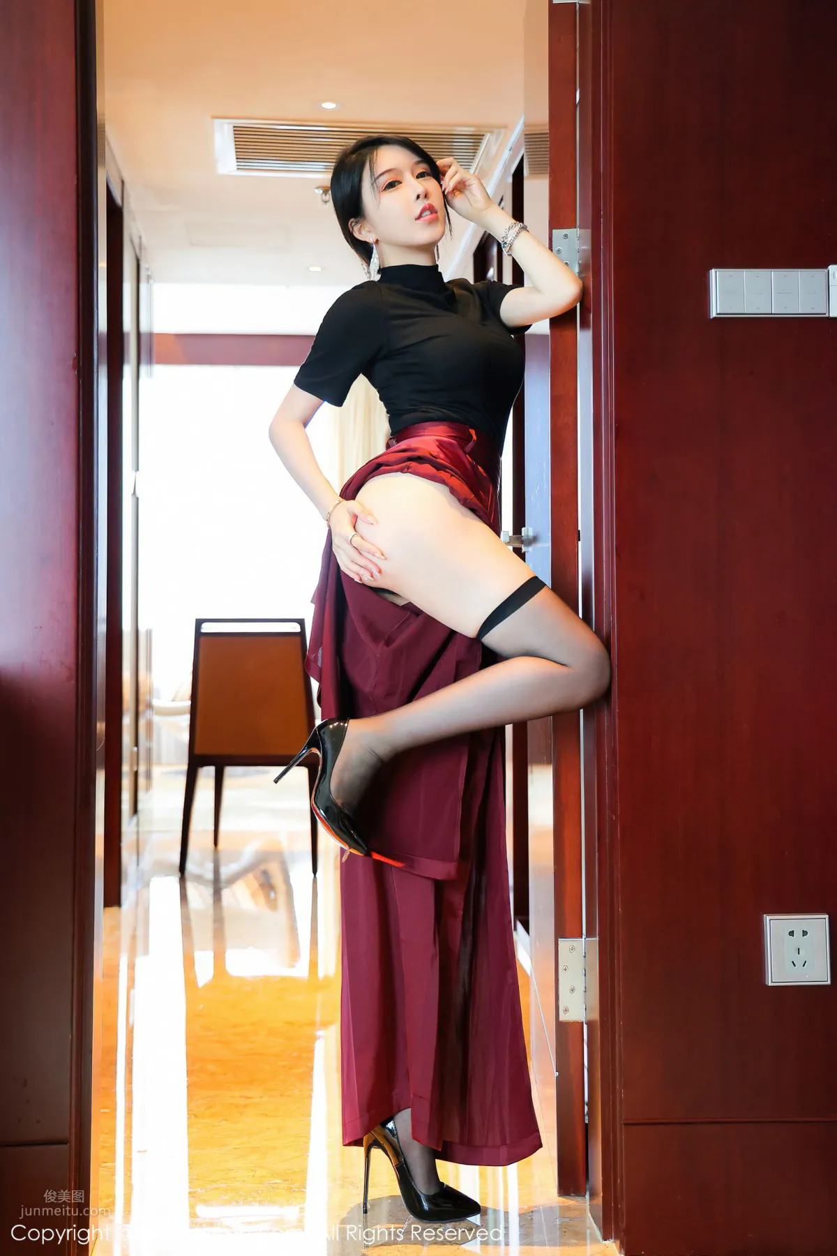你的女神玉兔miki 华丽多姿的服饰_5