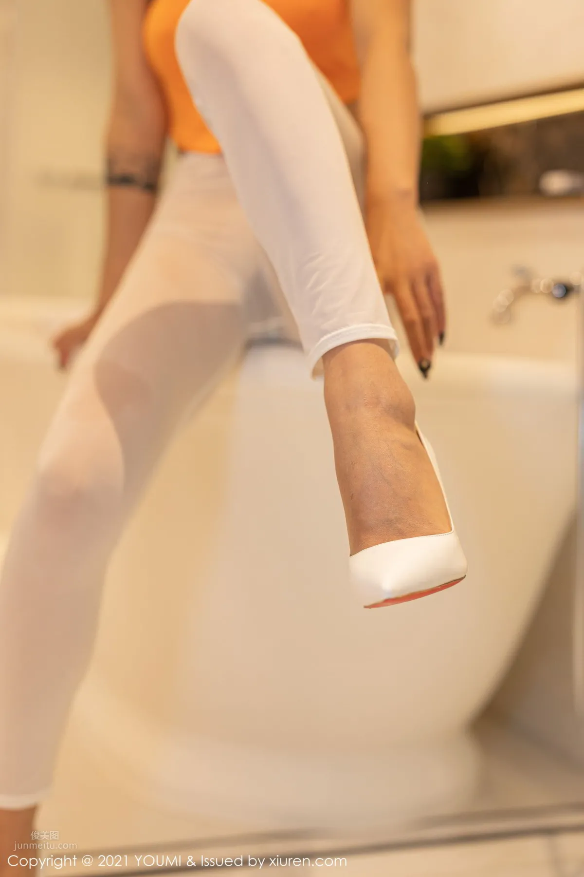 Emily Gunai Naijiang in the Bathroom, Orange Lingerie Eye-Catching and Dazzling photo 33