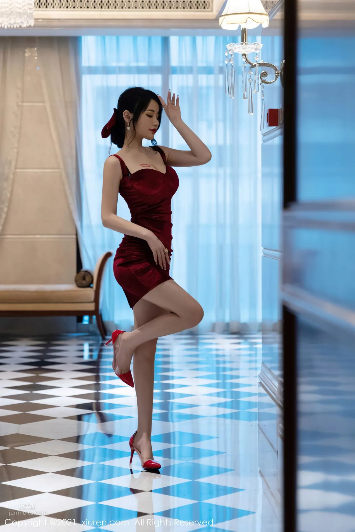 Plump and Well-Proportioned Meiqi Mia Red Tight Outfit Theme photo 7
