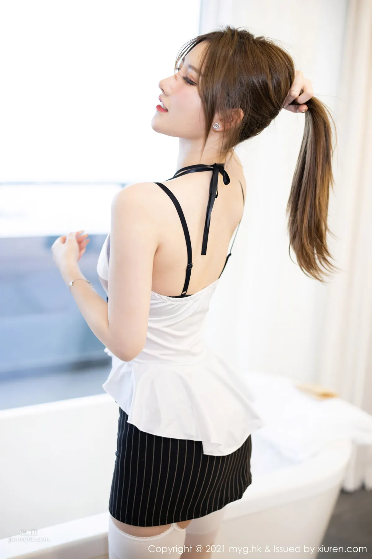 XiuRen Model Mei Taojiang Hangzhou Travel Shoot Full of Perks photo 45