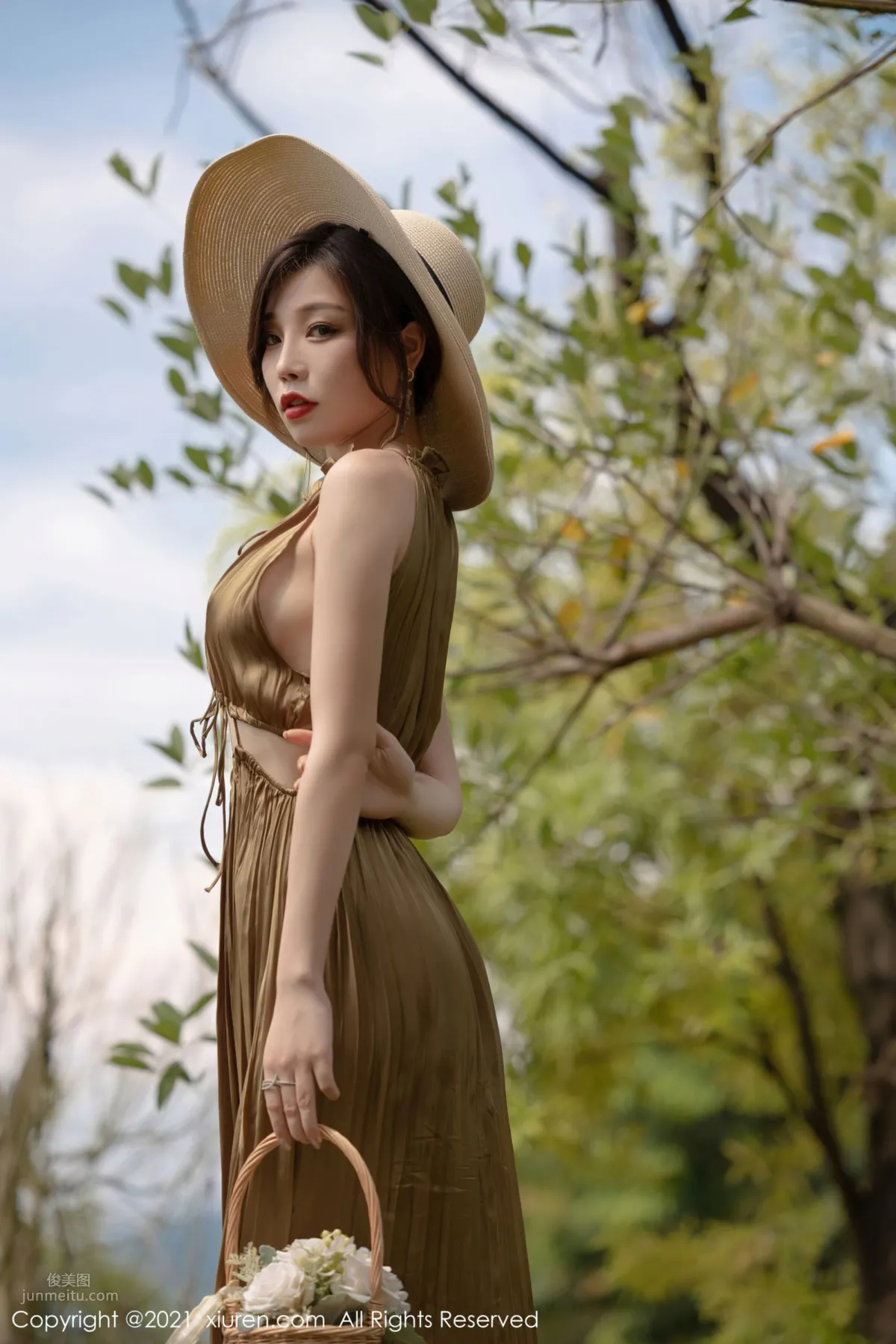 Elegant Goddess Zhizhi Booty, European Style Indoor Climax photo 3