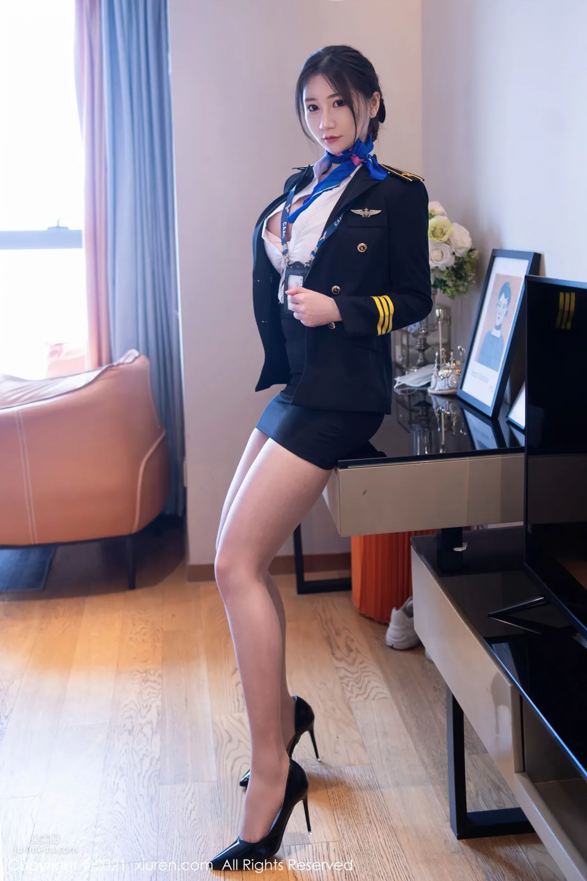 Flight Attendant Girl Gu Qiaonan, Uniform Captain Long Hair Flowing photo 18