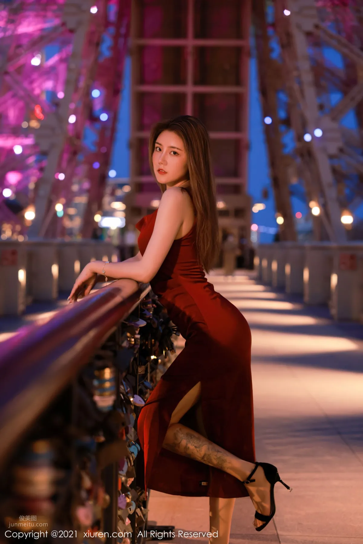 荷官女郎夏西CiCi 猩紅吊裙港風嬌媚 2