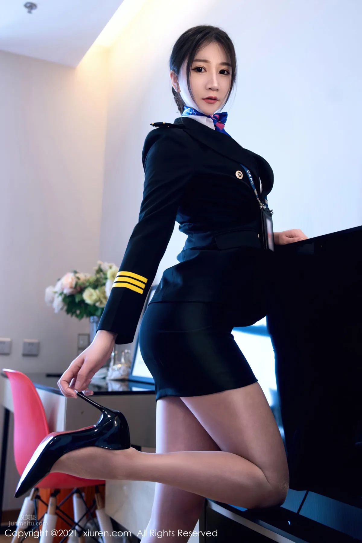 Flight Attendant Girl Gu Qiaonan, Uniform Captain Long Hair Flowing photo 14
