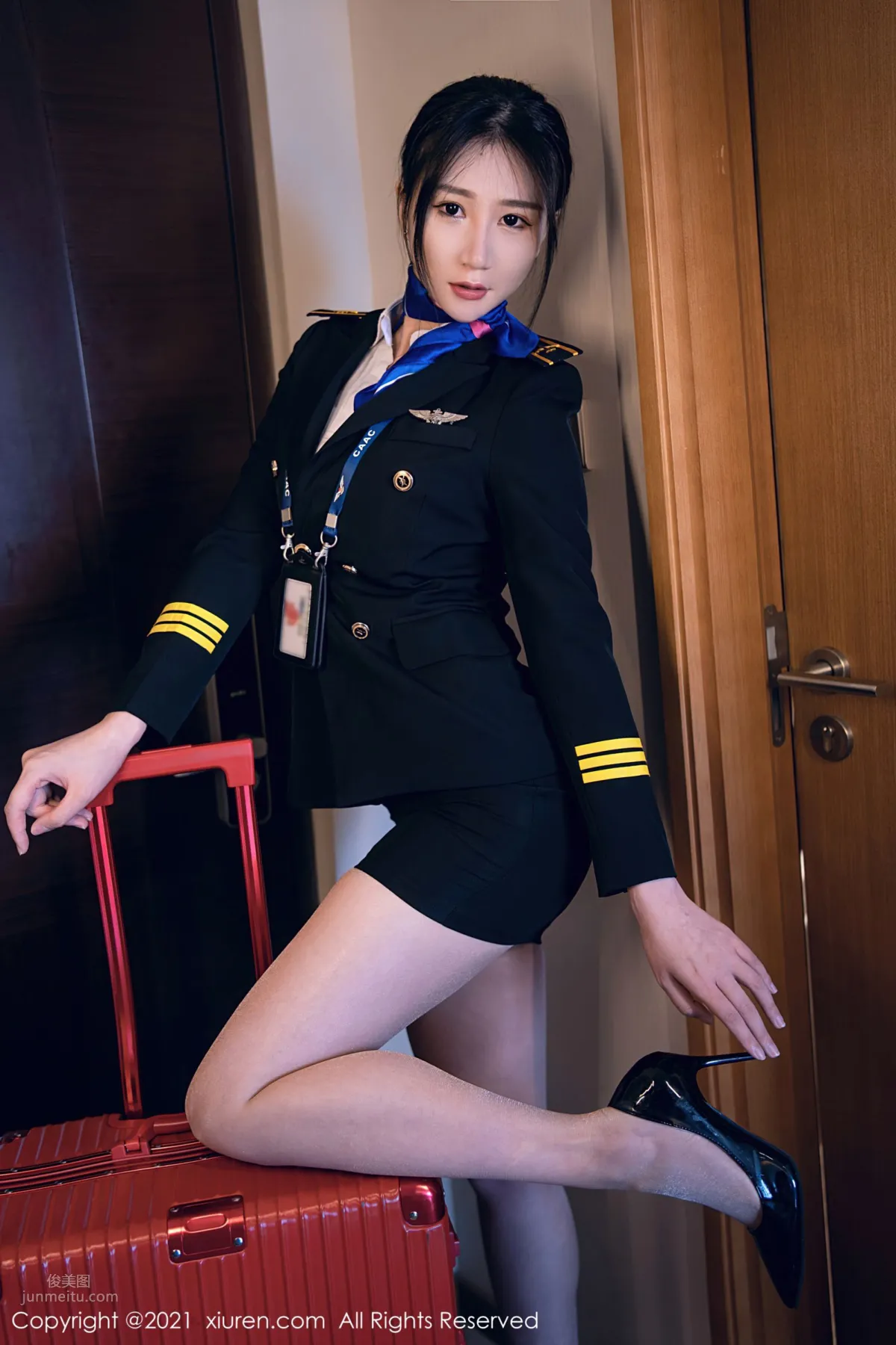 Flight Attendant Girl Gu Qiaonan, Uniform Captain Long Hair Flowing photo 9
