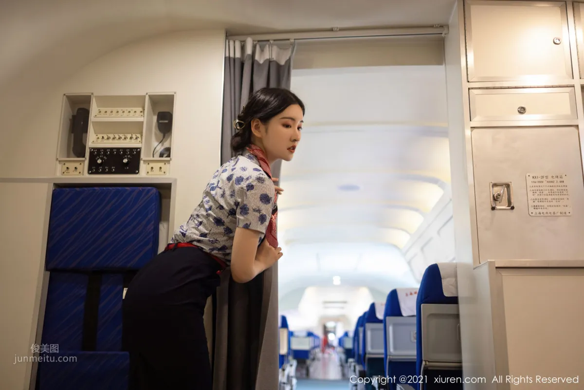 Flight Attendant Goddess Shen Mengyao, Real Airport Cabin Scene photo 33