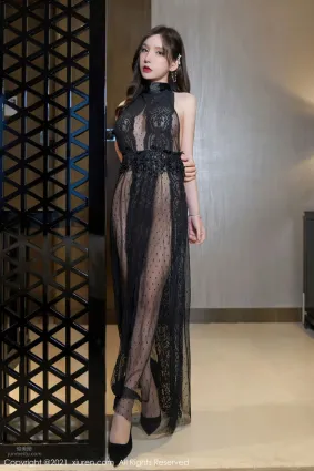 魅惑女神周于希 黑色的镂空服飾