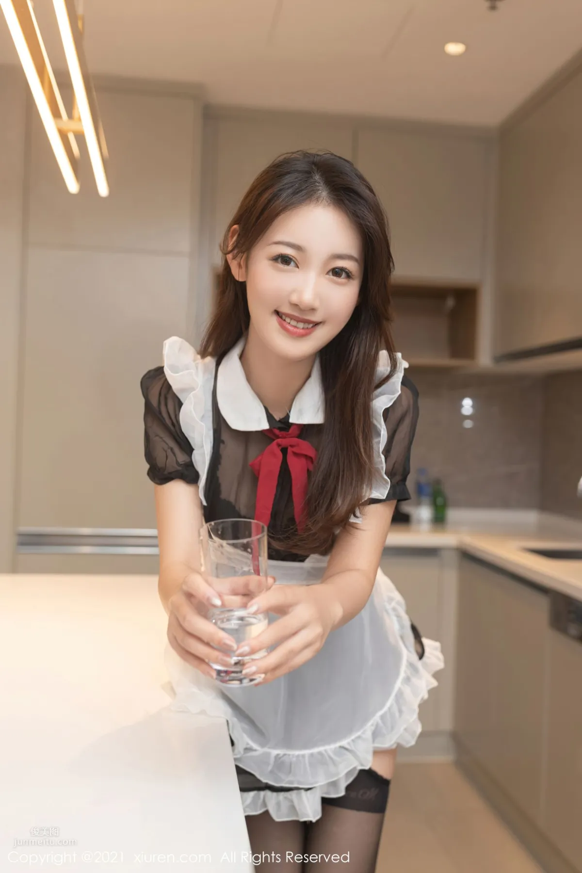 Tang Anqi's Maid Outfit Series, Making Countless Men Fall for Her photo 5