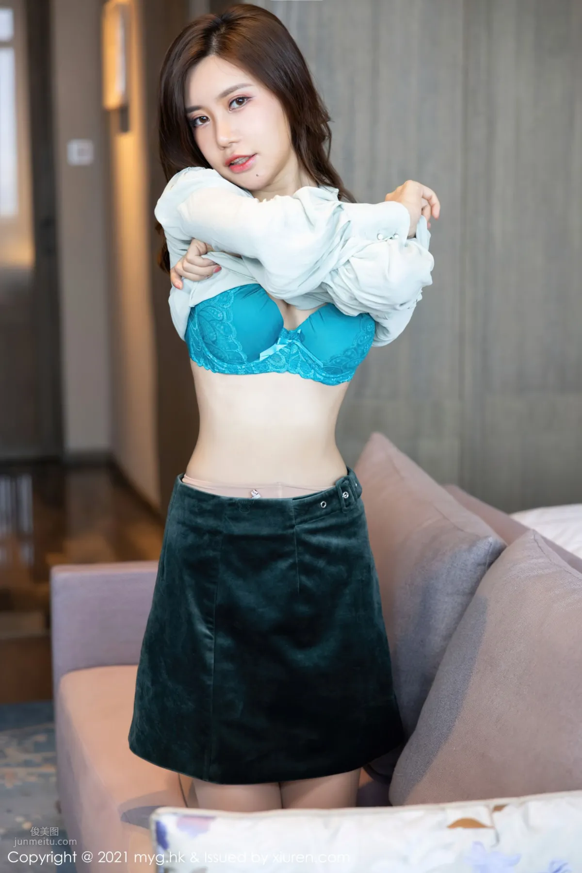 Qi Lijia Jiangsu Zhejiang Shanghai Travel Shoot, Discussing Project Theme with Boss Wang photo 25