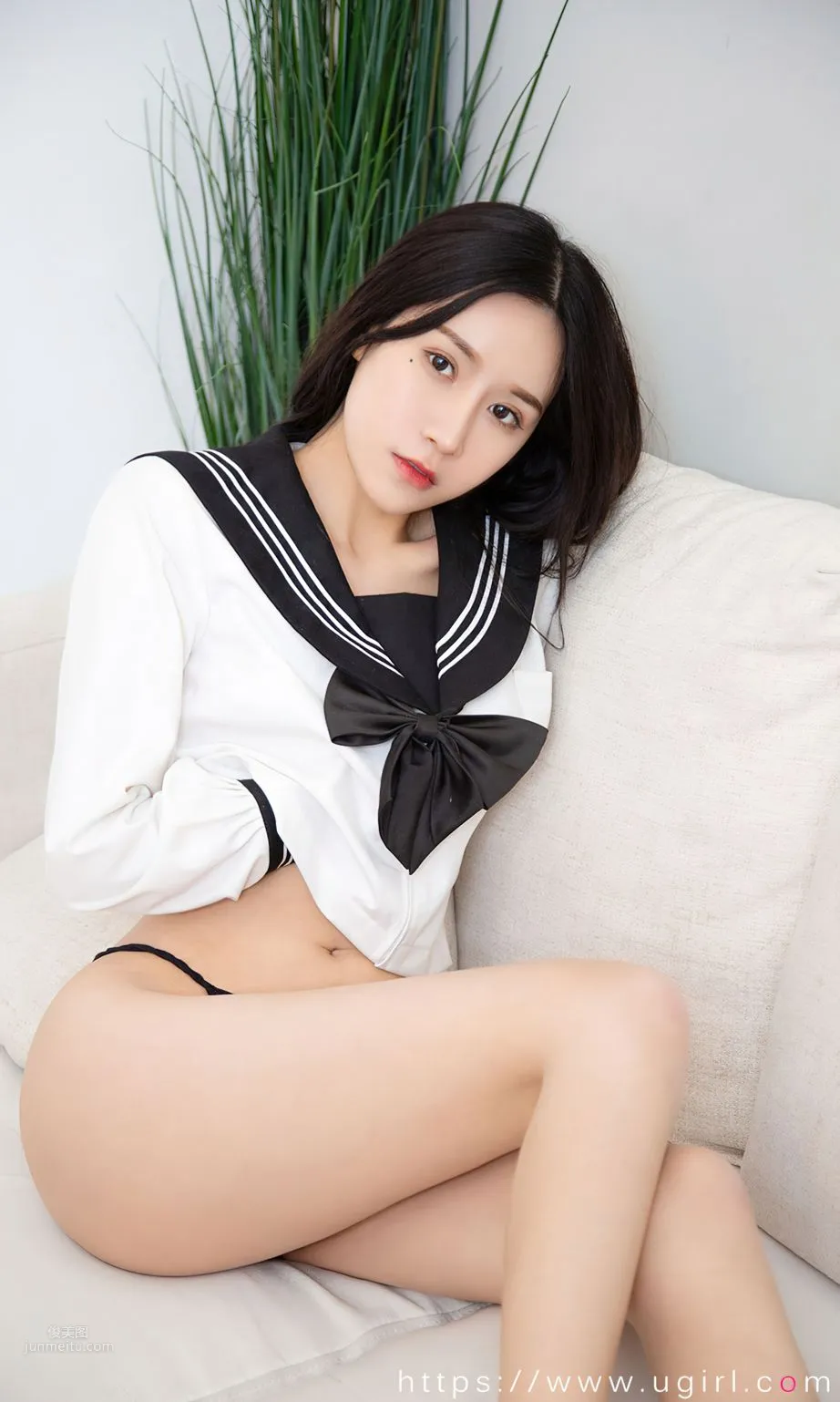 茯苓的全能制服 白底黑領日系滿滿 1