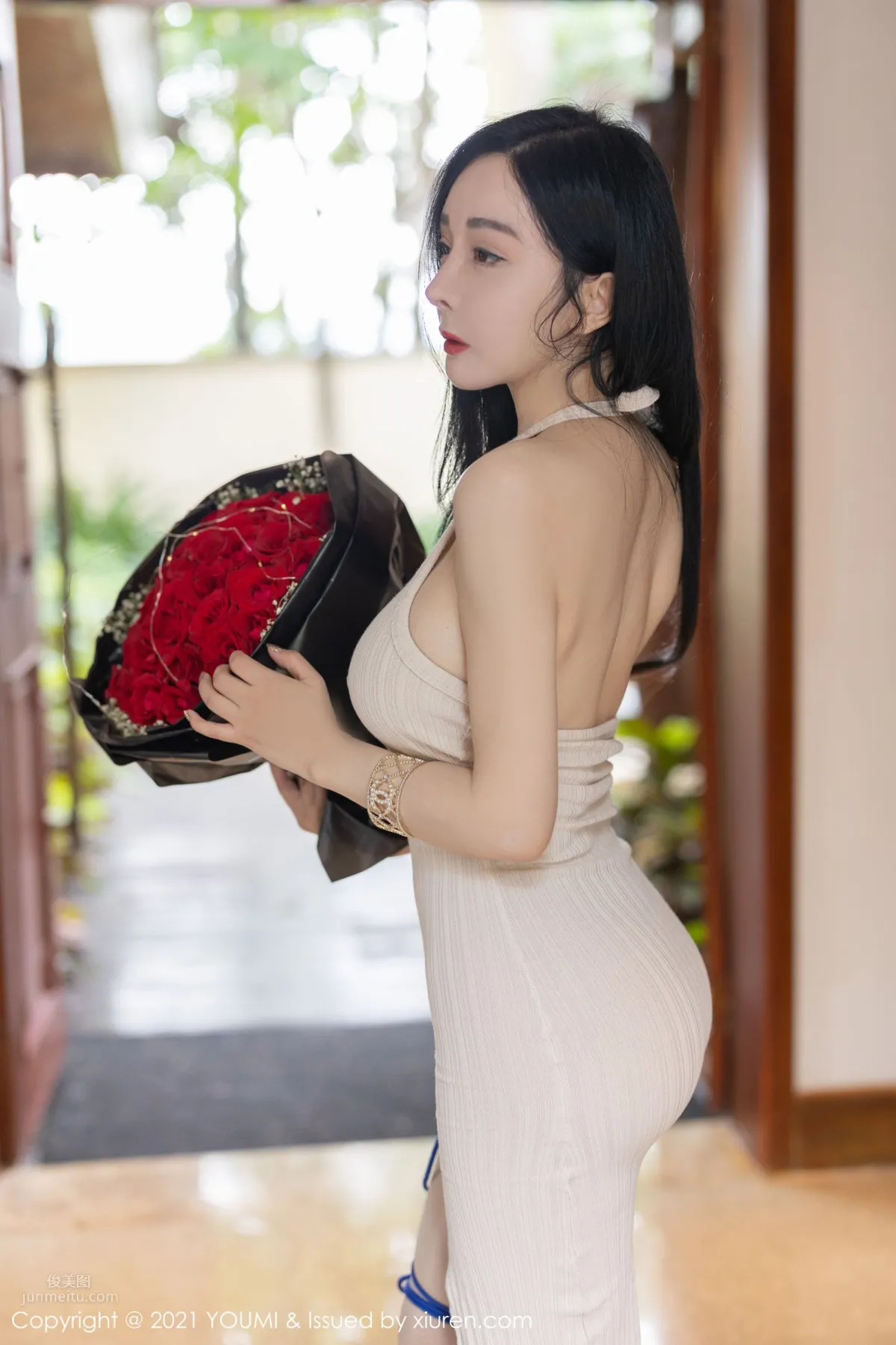 Yun Er: YouMi photo 9