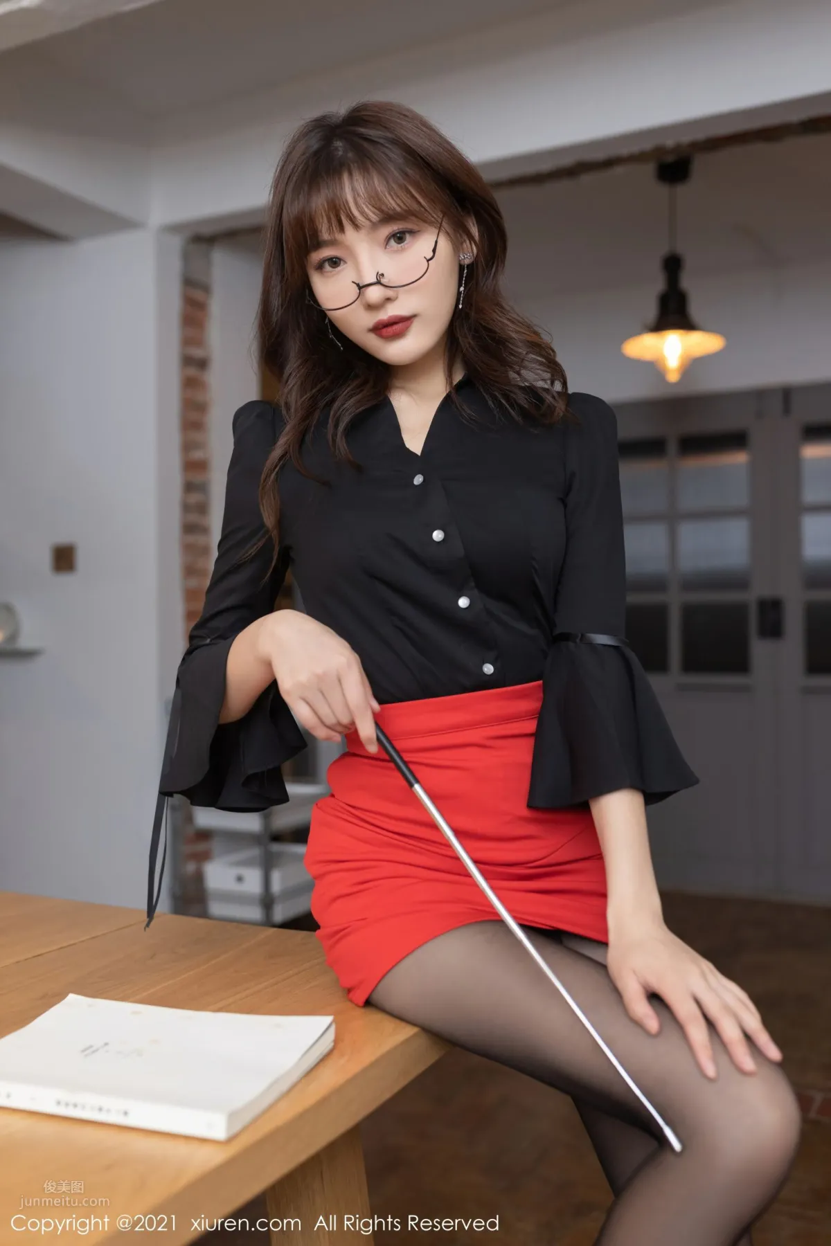 Tutor Lu Xuanxuan, Looks Strict But What Is She Really Like photo 9