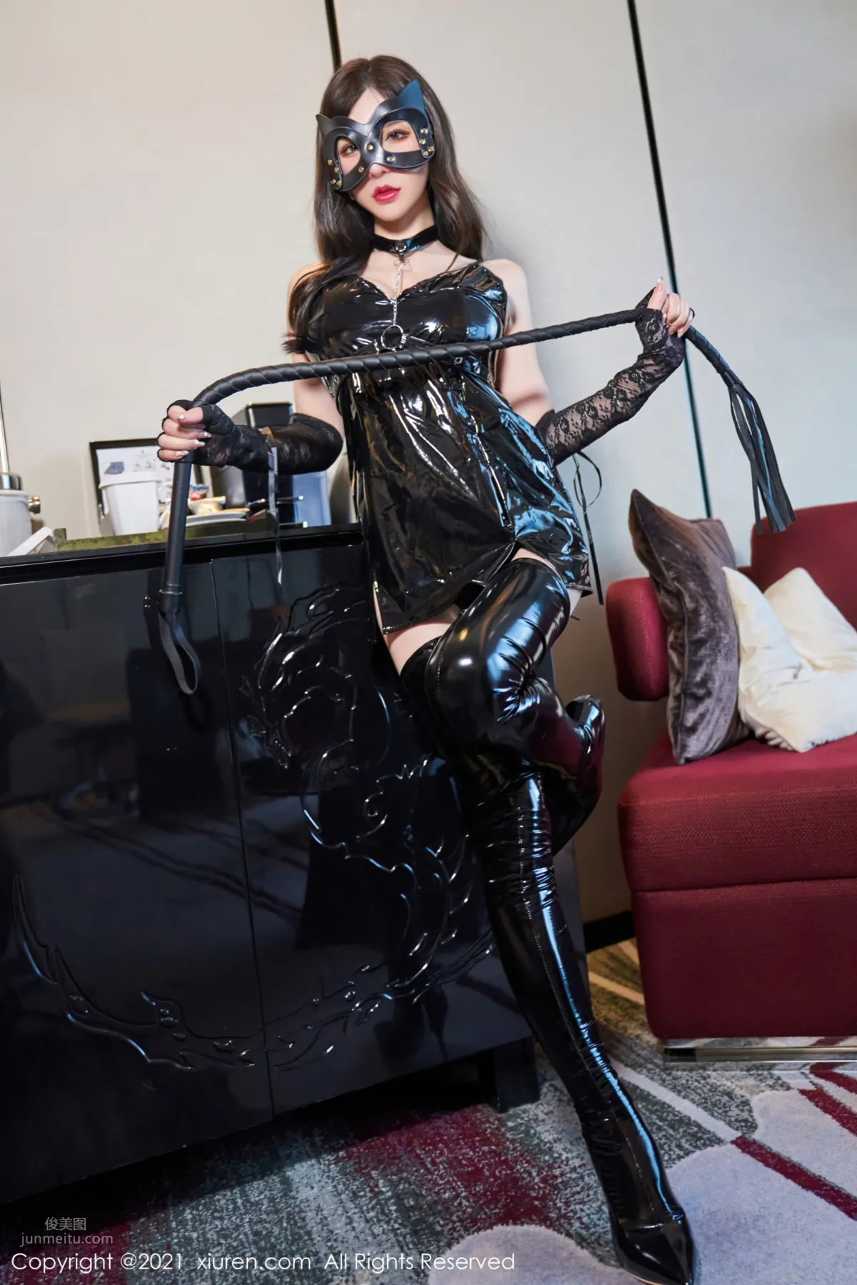 Zhou Yuxi's Qixi Gift, Dashing and Cool Black Leather Jacket photo 7