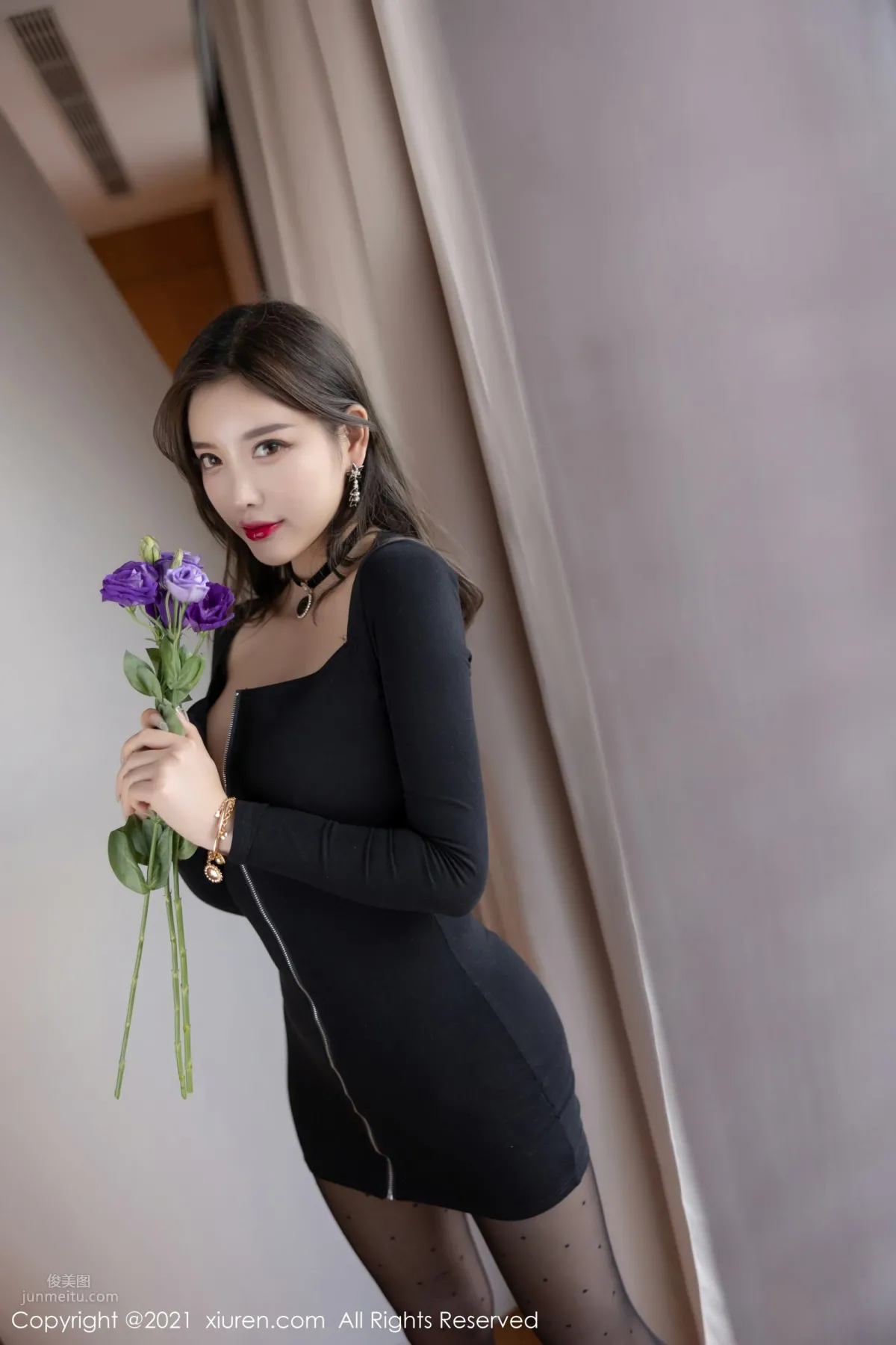 性感女神杨晨晨 人比花娇的艳美_9