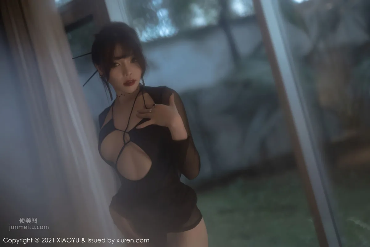 Hazy Goddess Zhizhi Booty, Her Aura Captivates Heart and Soul photo 30