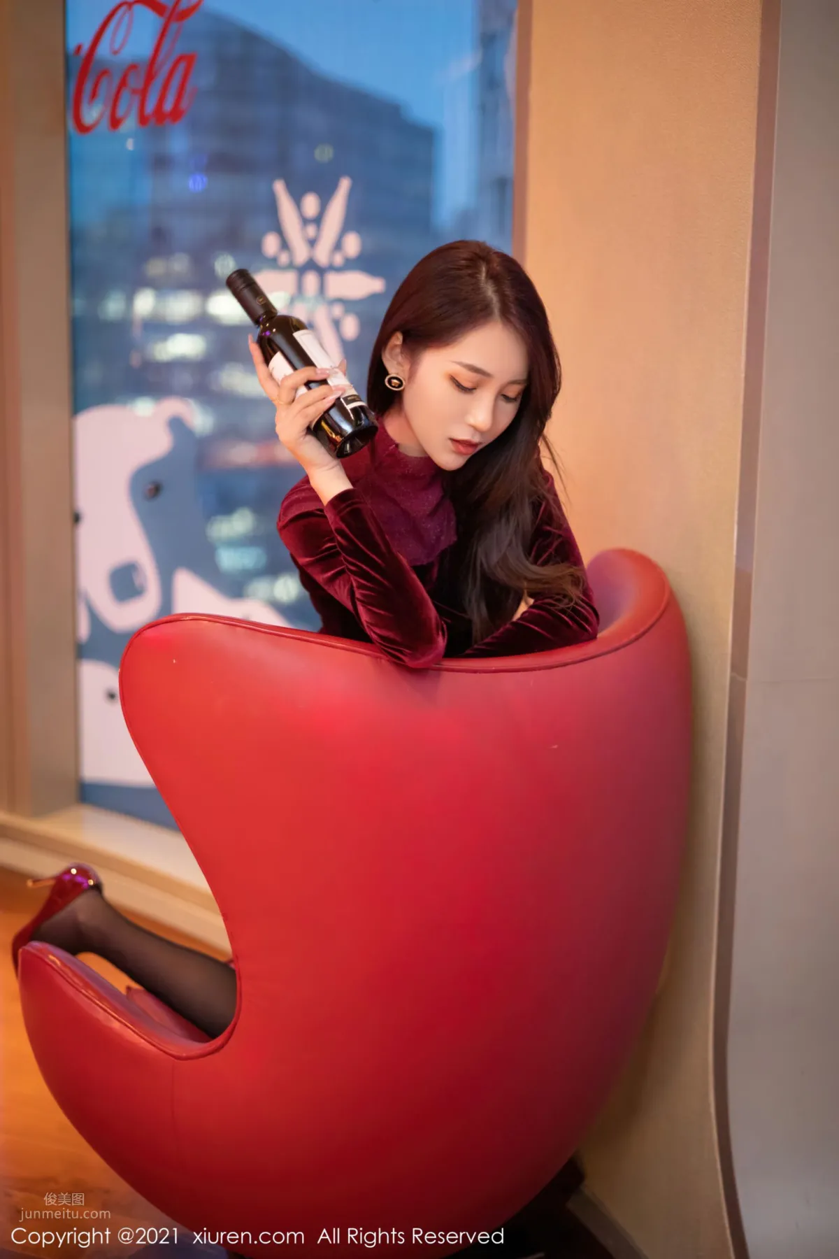 Bony Goddess Zhou Muxi, Crimson Dress Splendid and Gorgeous photo 22