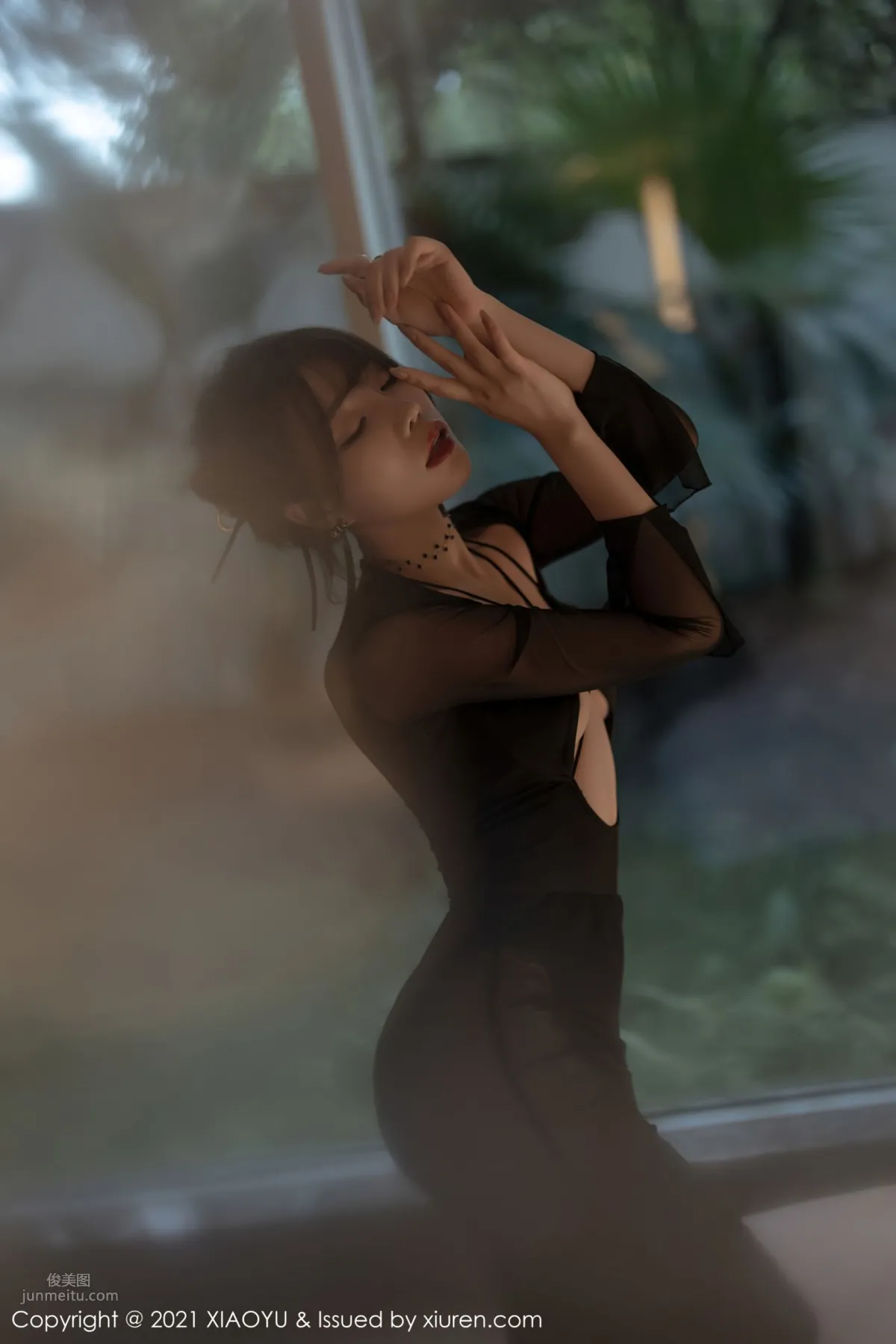 Hazy Goddess Zhizhi Booty, Her Aura Captivates Heart and Soul photo 20