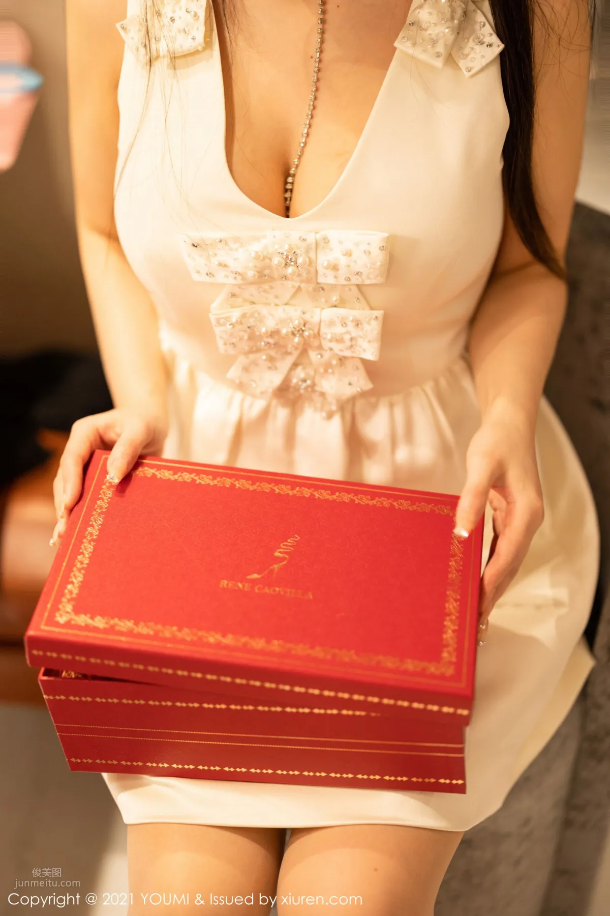 Your Girlfriend Barbie Ke'er, Carefully Preparing a Gift for Her photo 13