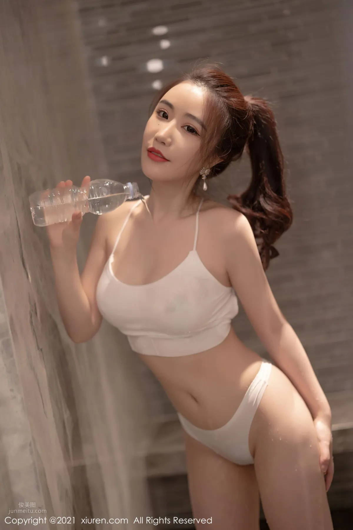Goddess of Otaku Men Fei Yueying, Tight Clothing and Camisole photo 23