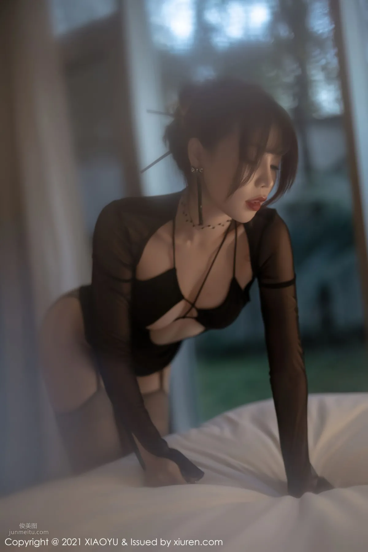 Hazy Goddess Zhizhi Booty, Her Aura Captivates Heart and Soul photo 33