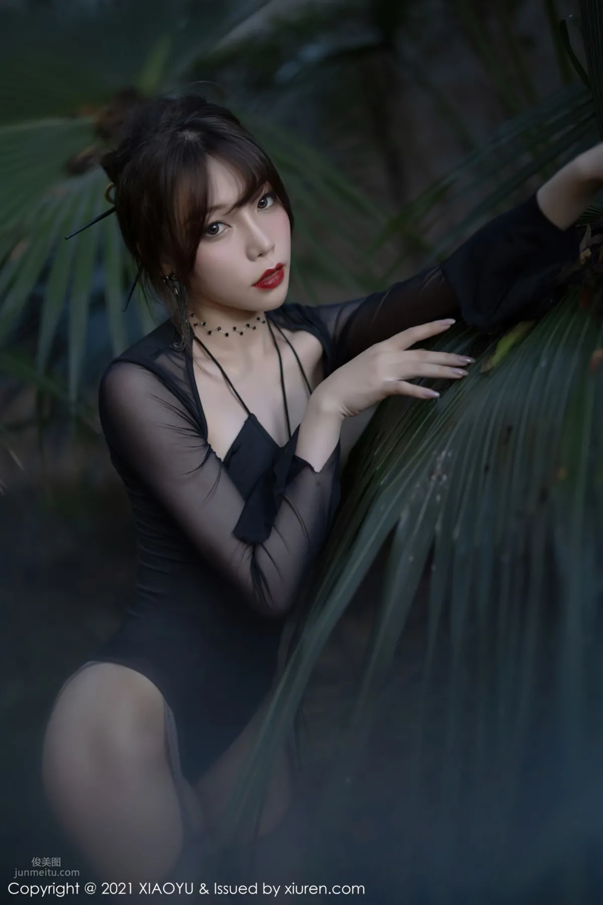 Hazy Goddess Zhizhi Booty, Her Aura Captivates Heart and Soul photo 61
