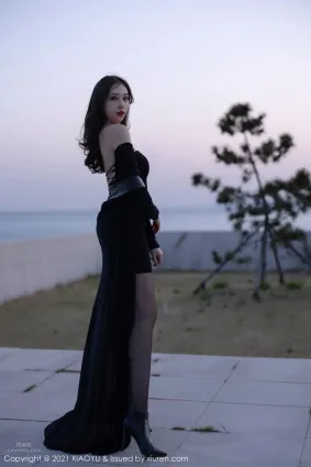 冷豔女神鄭穎姗 魅惑的黑色服飾