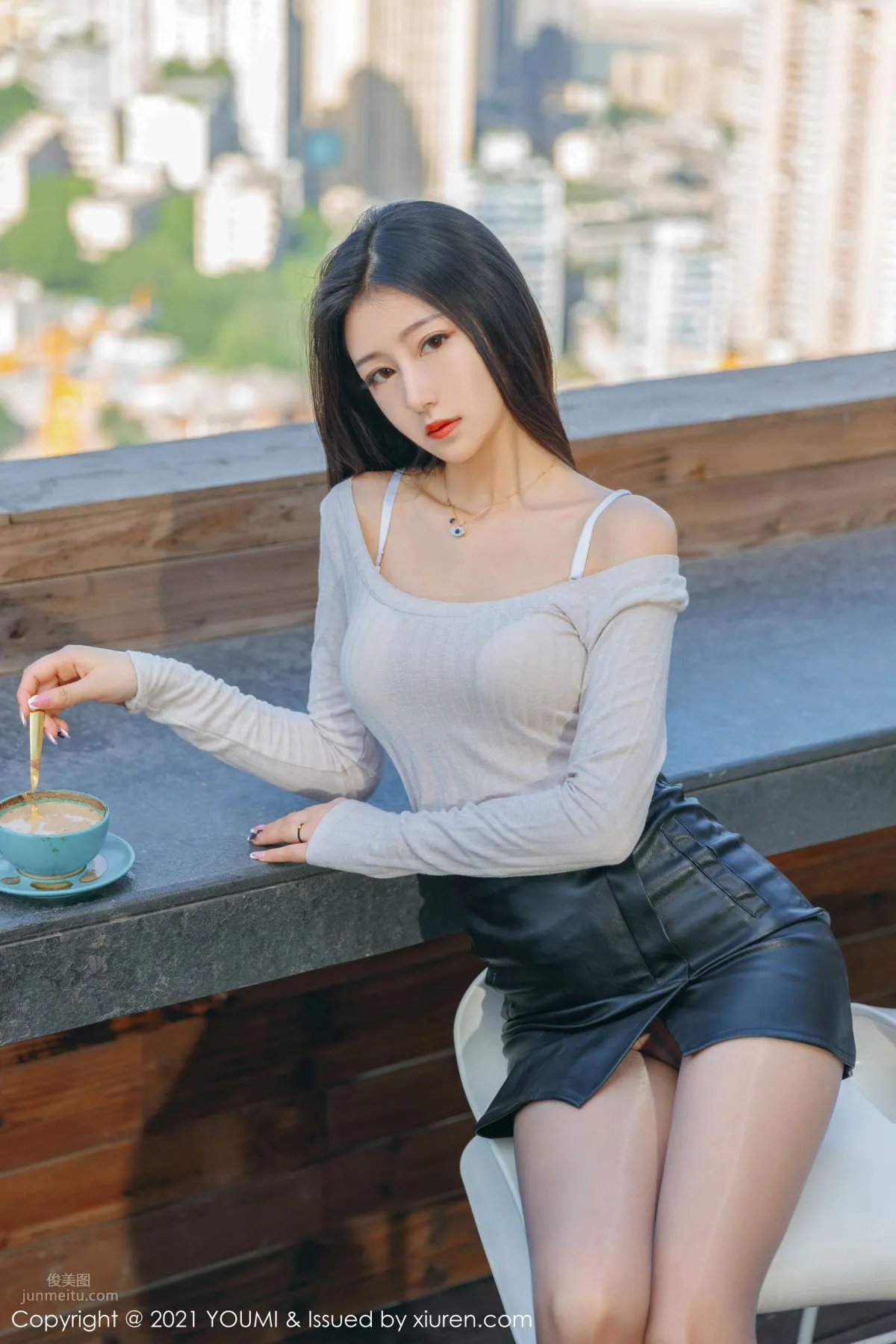 新人妹子熊小諾 小皮裙楚楚動人 4