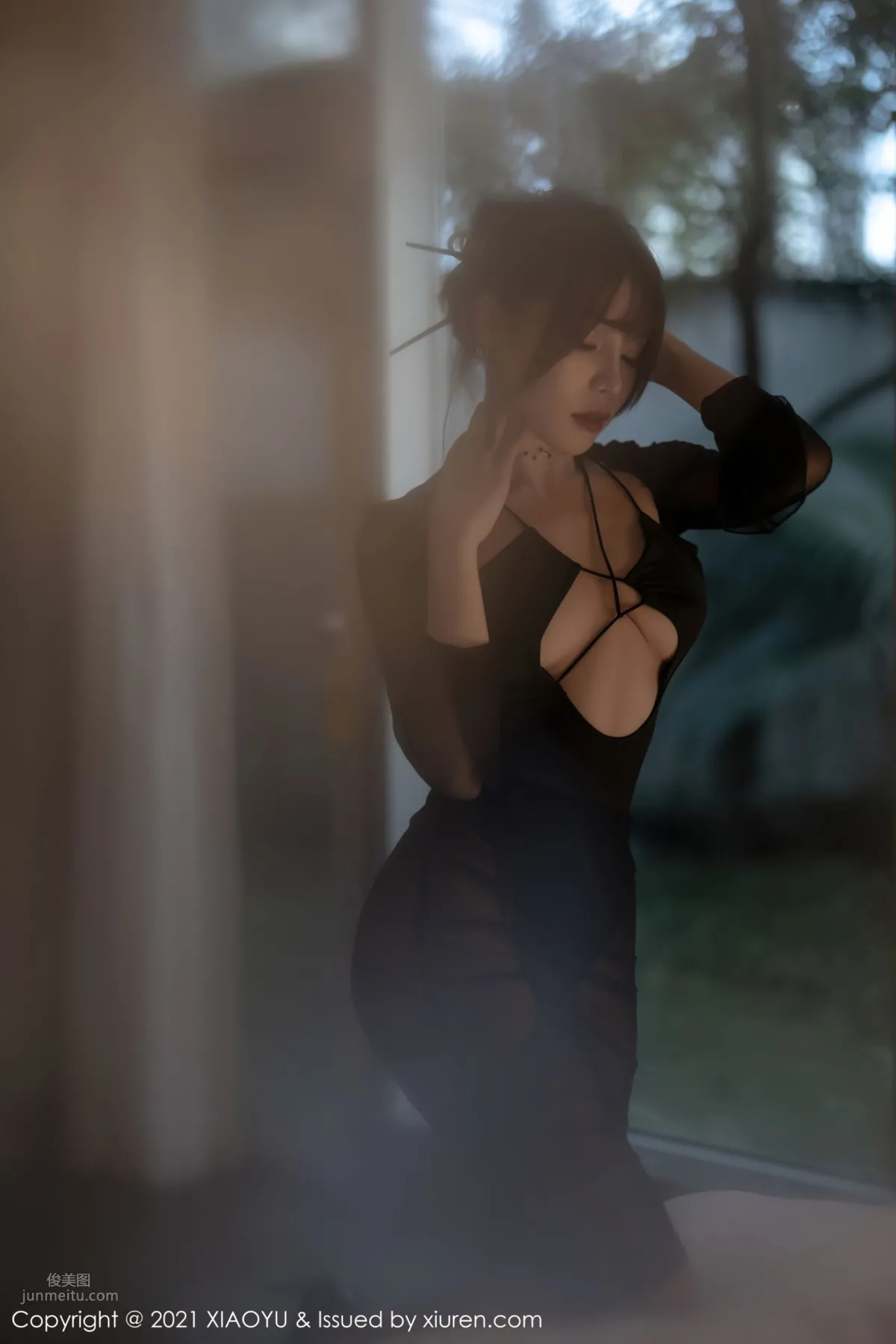 Hazy Goddess Zhizhi Booty, Her Aura Captivates Heart and Soul photo 22