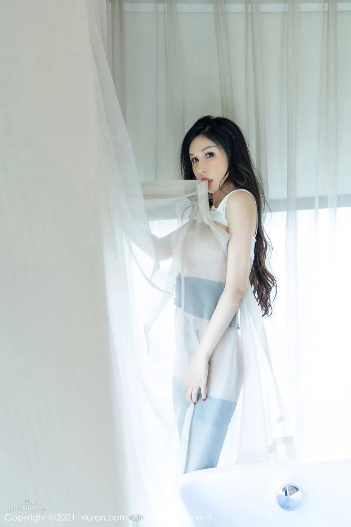 [XiuRen] 2021.09.26 No.3993 田冰冰 49