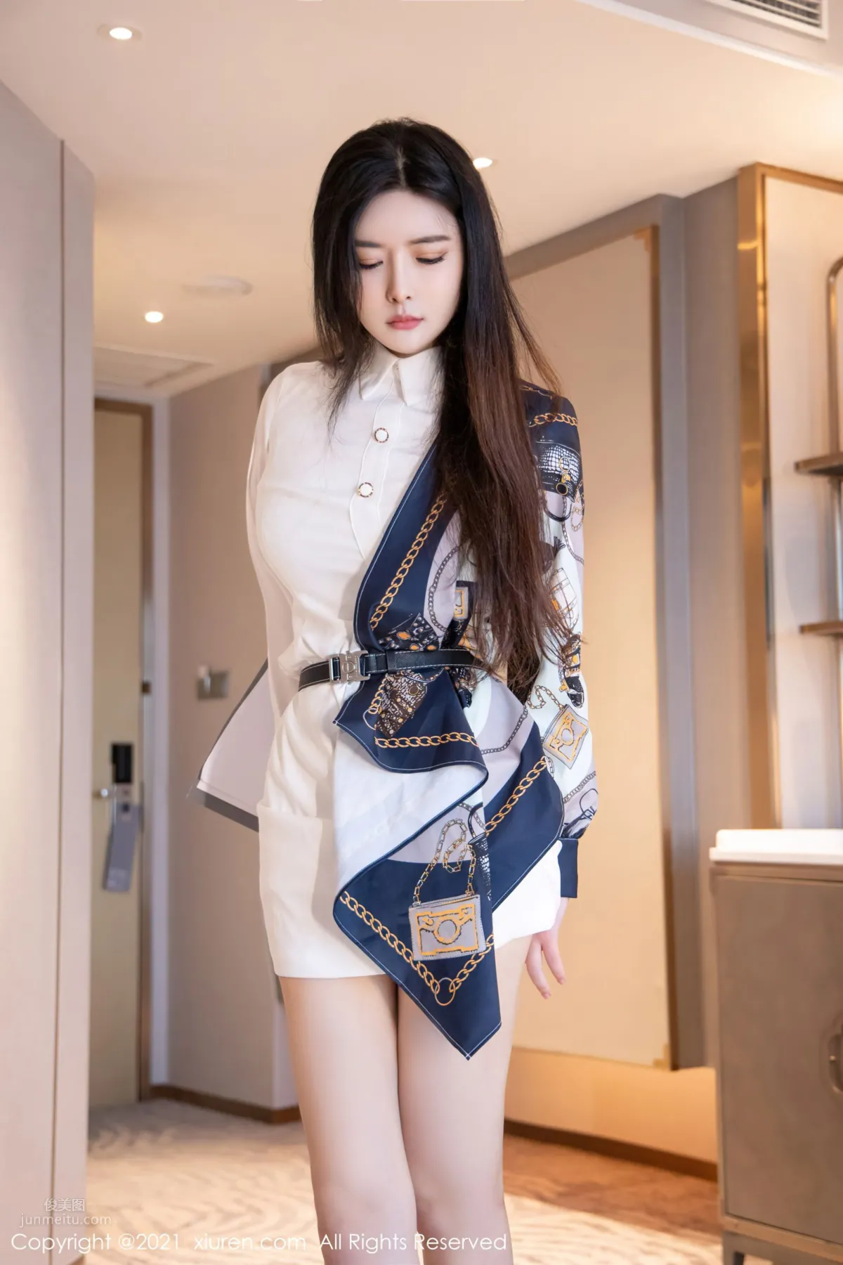 Chuchu Dongren Bailu Xiaozhu, Graceful and Charming Figure photo 18