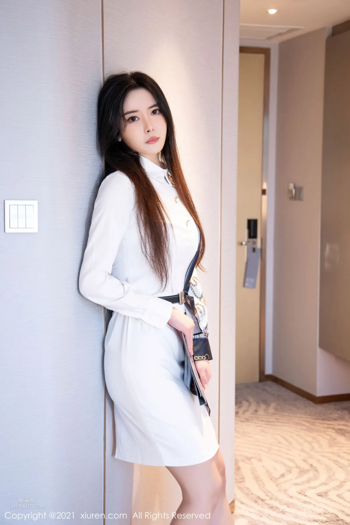 Chuchu Dongren Bailu Xiaozhu, Graceful and Charming Figure photo 5